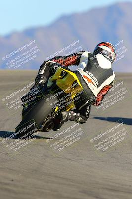 media/Jan-09-2022-SoCal Trackdays (Sun) [[2b1fec8404]]/Turn 12 Backside (130pm)/